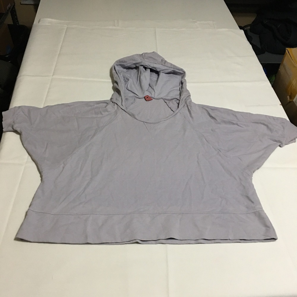 Farm Rio Hoodie Women Small Lavender Short Sleeve Batwing Pullover